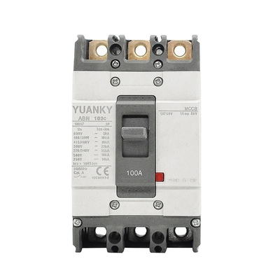 le cas moulé par disjoncteur 800amp 500V/690V de 2P 3P 4P MCCB a évalué la tension 50/60Hz a évalué la fréquence